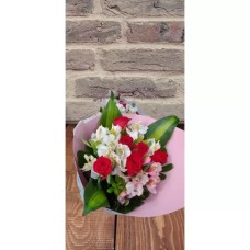 Roses & Alstroemerias (6 roses)